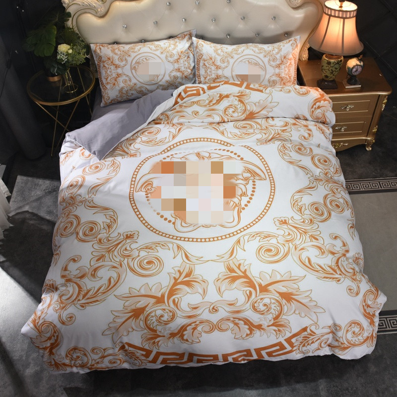 fashion designer bedding sets white orange size duvet cover bed sheet pillowcases high quality designers comforter set, Same as pic
fashion designer bedding sets white orange size duvet cover bed sheet pillowcases high quality designers comforter set, Same as pic