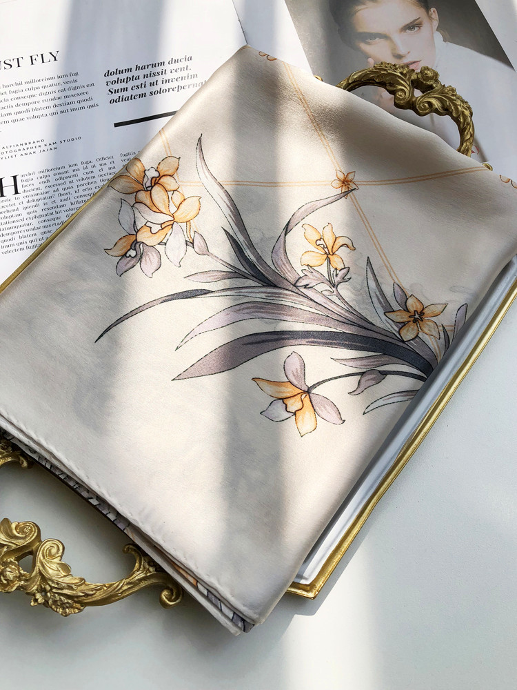 100% Pure Scarf Women 2021 Print Shawls Foulard Femme Natural Scarves Pashmina Luxury Brand Real Silk Wraps for Ladies
100% Pure Scarf Women 2021 Print Shawls Foulard Femme Natural Scarves Pashmina Luxury Brand Real Silk Wraps for Ladies