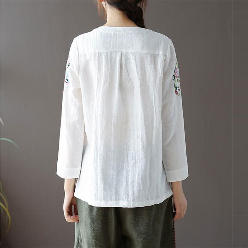 Spring Women Tshirt Plus Size Long Sleeve Loose O-neck Buttons Tee Shirt Femme cotton linen Embroidery Vintage Tops YN2 210512