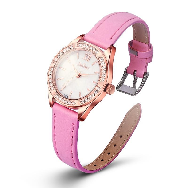 

Wristwatches Women Trendy Watches Luxury Clock Female Leather Strap Wristwatch Ladies Bracelet Watch Clever Girl Love Time Teen Gold Hour, Brown