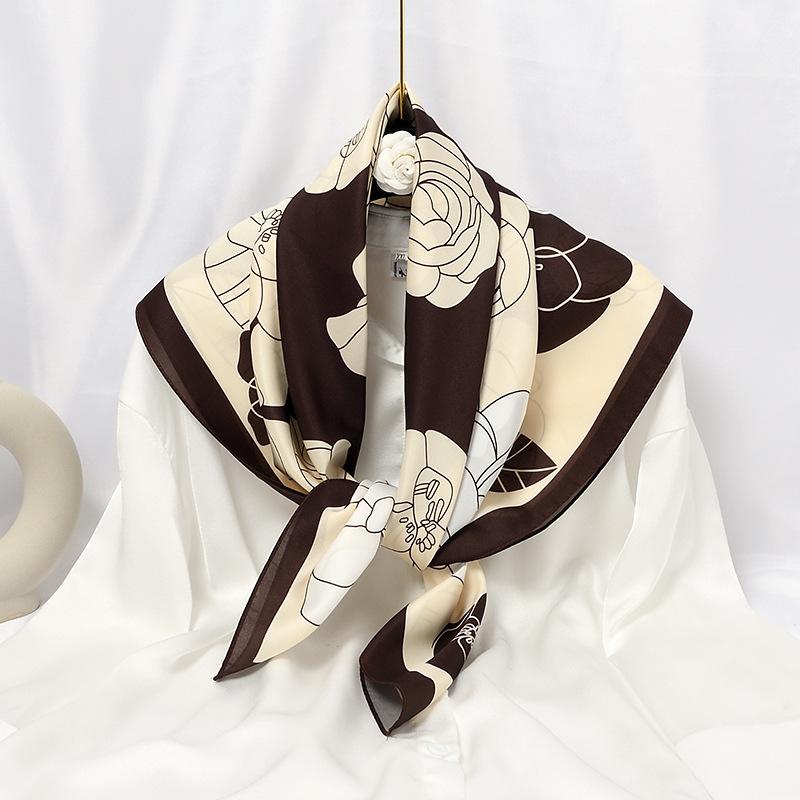 Scarves 2021 Elegent Women Large Square Silk Scarf Printed 90cm Fashion Spring And Autumn Cute Heart Star Polyester Shawl
Scarves 2021 Elegent Women Large Square Silk Scarf Printed 90cm Fashion Spring And Autumn Cute Heart Star Polyester Shawl