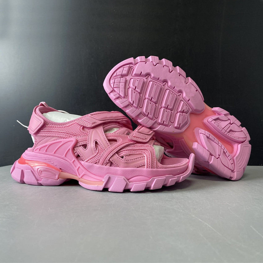 New Paris Fucsia Triple 2.0 S retro open toe sandals fashion Velcro beach shoes Designer old dad casual shoes Luxury outdoor Screen Blue classic Original Sneakers, White
New Paris Fucsia Triple 2.0 S retro open toe sandals fashion Velcro beach shoes Designer old dad casual shoes Luxury outdoor Screen Blue classic Original Sneakers, White