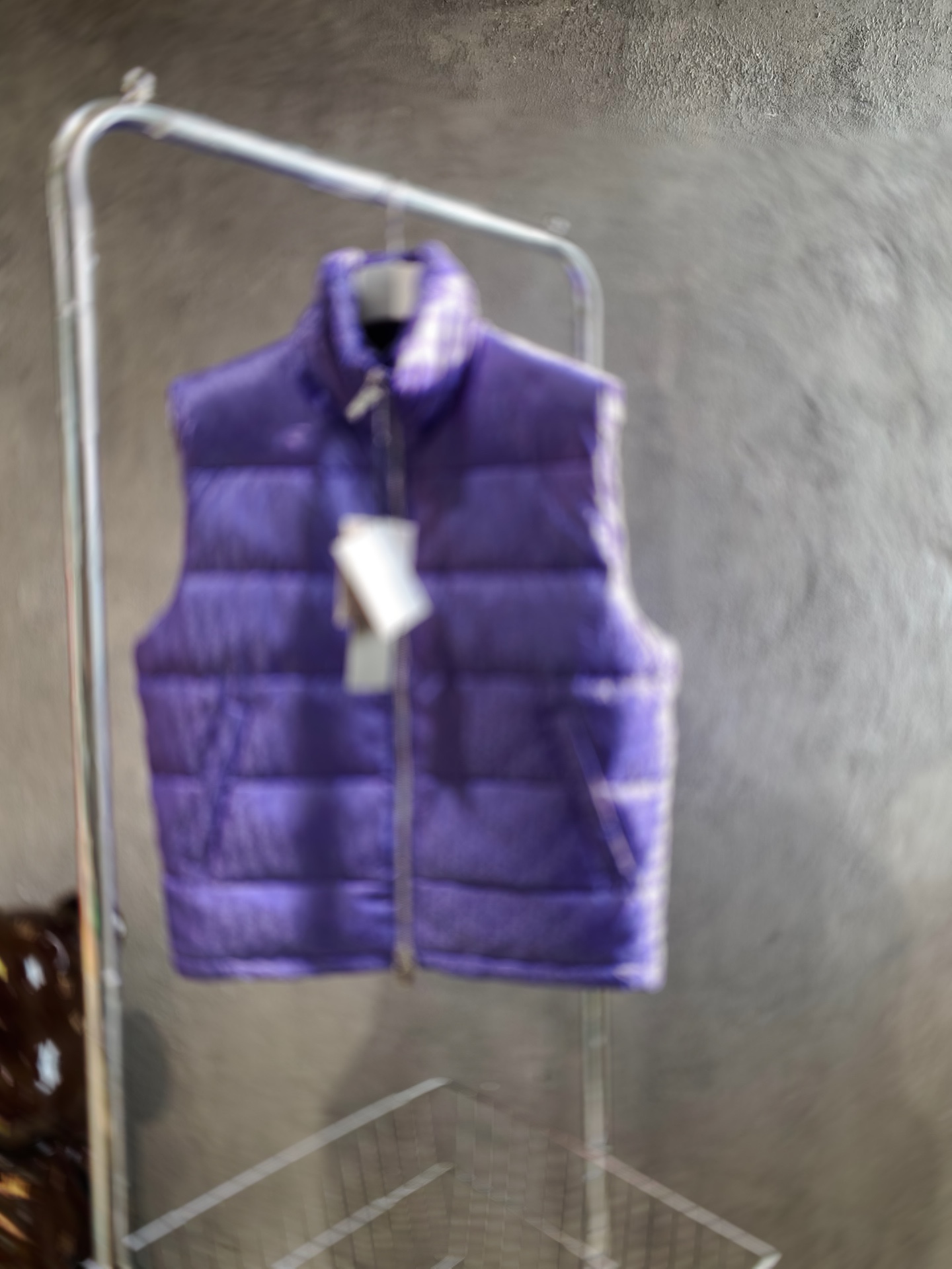 2021SS Autumn and winter paris italy Down jacket vest Casual Street Fashion Pockets Warm Men Women Couple Outwear free ship 0828, Black;brown
2021SS Autumn and winter paris italy Down jacket vest Casual Street Fashion Pockets Warm Men Women Couple Outwear free ship 0828, Black;brown