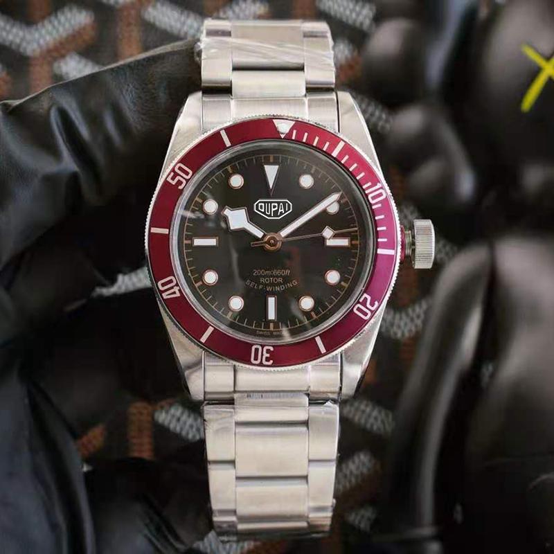 Wristwatches OUPAI 2021 Arrival Automatic Diving Watch Man Black Bay Design Old Fashion Waterproof High Quality, Classic red
Wristwatches OUPAI 2021 Arrival Automatic Diving Watch Man Black Bay Design Old Fashion Waterproof High Quality, Classic red