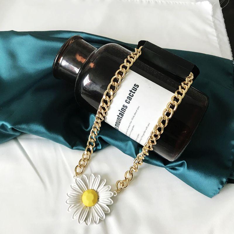 Pendant Necklaces 2021 Beautiful Sunflower Zou Ju Idyllic Flower Temperament Baroque Versatile Net Red Goddess Fashion Necklace Accessories
Pendant Necklaces 2021 Beautiful Sunflower Zou Ju Idyllic Flower Temperament Baroque Versatile Net Red Goddess Fashion Necklace Accessories