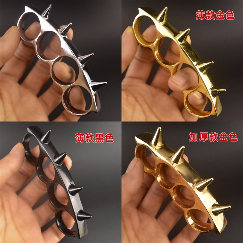 Four Fingers Fight Thickened Knuckle Protective Gear Tip Self Defense Outdoor Knuckles Dusters Safety Women Men Ring Boxing 3 95kg Q2
Four Fingers Fight Thickened Knuckle Protective Gear Tip Self Defense Outdoor Knuckles Dusters Safety Women Men Ring Boxing 3 95kg Q2