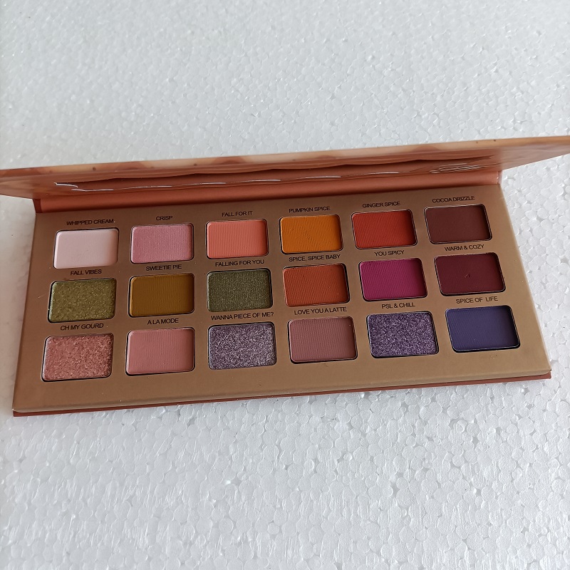 12pcs sweet peach Makeup eye shadow Chocolate Gold palette eyeshadow white bar 18 colors Peaches Cosmetics, Mixed color
12pcs sweet peach Makeup eye shadow Chocolate Gold palette eyeshadow white bar 18 colors Peaches Cosmetics, Mixed color