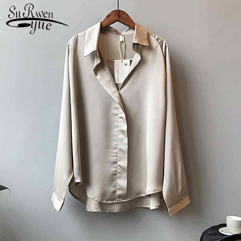 Spring Autumn Korean Fashion Clothing Satin Blouse Vintage Femme V-Neck Street Shirts Elegant Imitation Silk Top 5273 210521, Black
Spring Autumn Korean Fashion Clothing Satin Blouse Vintage Femme V-Neck Street Shirts Elegant Imitation Silk Top 5273 210521, Black
