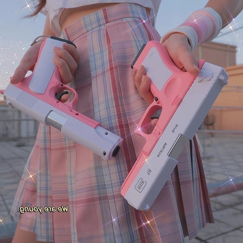 3565Glock shell throwing soft bullet EVA toy gun jiakaile girls' creative gift cartoon cute chicken pistol
3565Glock shell throwing soft bullet EVA toy gun jiakaile girls' creative gift cartoon cute chicken pistol