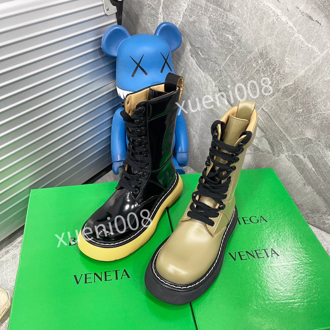 2022 High quality Womens Designer Boots Leather Ankle Boot Fashion Non-slip Wave Colored Rubber Outsole Elastic Webbing Luxury Comfort Exquisite booties yx211013, 01
2022 High quality Womens Designer Boots Leather Ankle Boot Fashion Non-slip Wave Colored Rubber Outsole Elastic Webbing Luxury Comfort Exquisite booties yx211013, 01