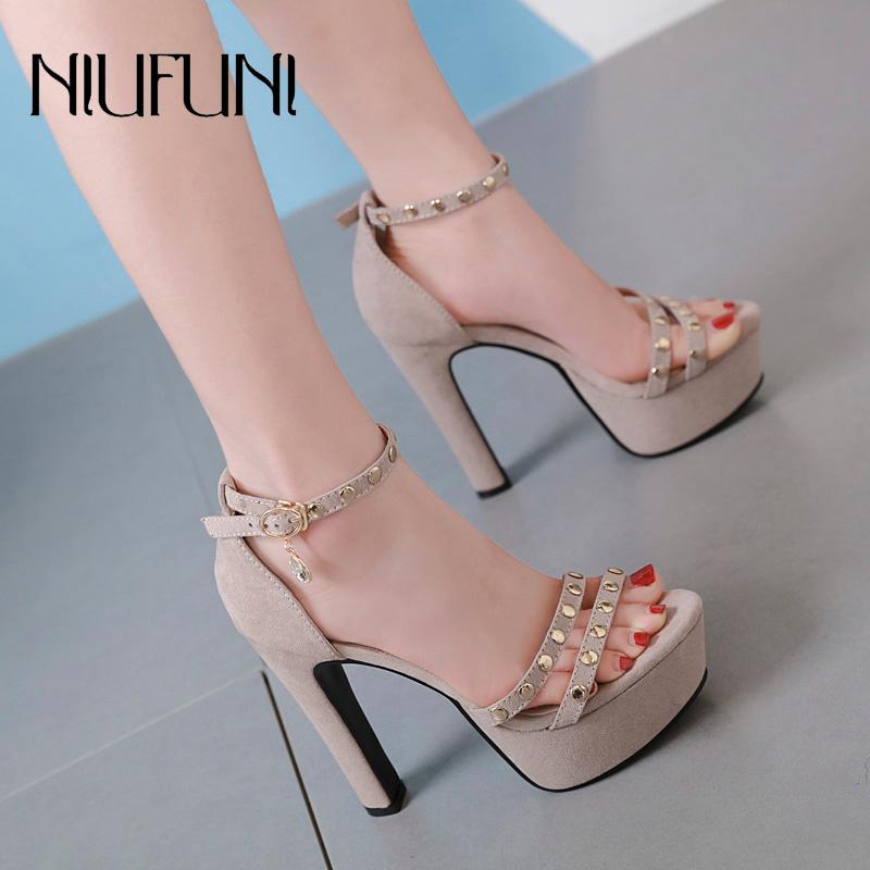 Fashion Rivets Waterproof Platform Women's Sandals Thick Heel Sexy Ladies Super High Heels Buckle Wedding Banquet Shoes, Black
Fashion Rivets Waterproof Platform Women's Sandals Thick Heel Sexy Ladies Super High Heels Buckle Wedding Banquet Shoes, Black