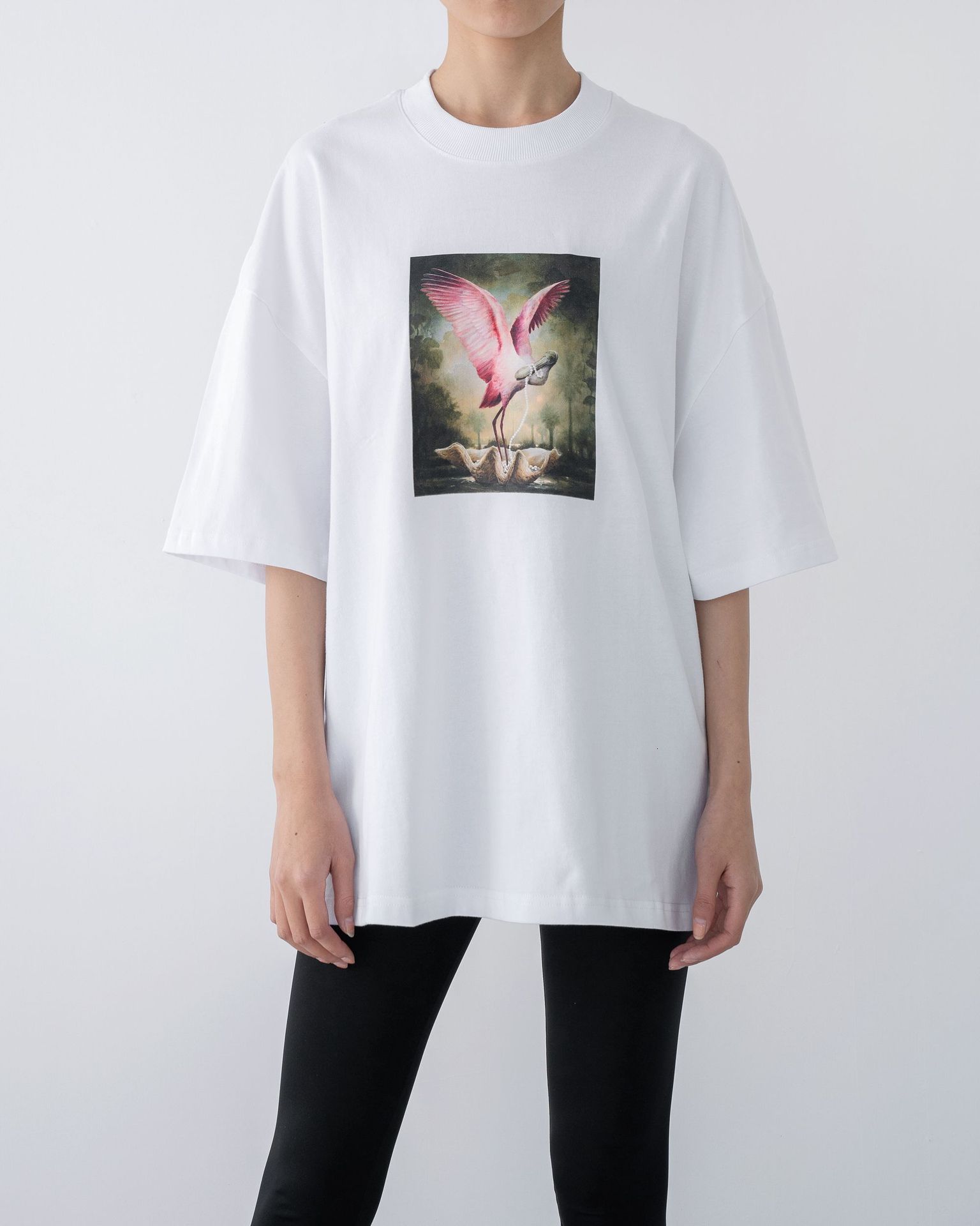 High street style Sanskrit photo print loose couple short sleeve T-shirt for men and women, White;black
High street style Sanskrit photo print loose couple short sleeve T-shirt for men and women, White;black