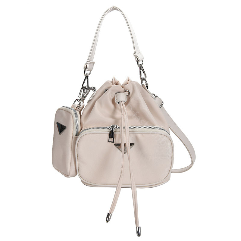 2021 SS Nylon P Duet Single shoulder Bag Classic Ladies Handbags With Coin Purse Top Quality Women fashionable Cross Body Bags
2021 SS Nylon P Duet Single shoulder Bag Classic Ladies Handbags With Coin Purse Top Quality Women fashionable Cross Body Bags