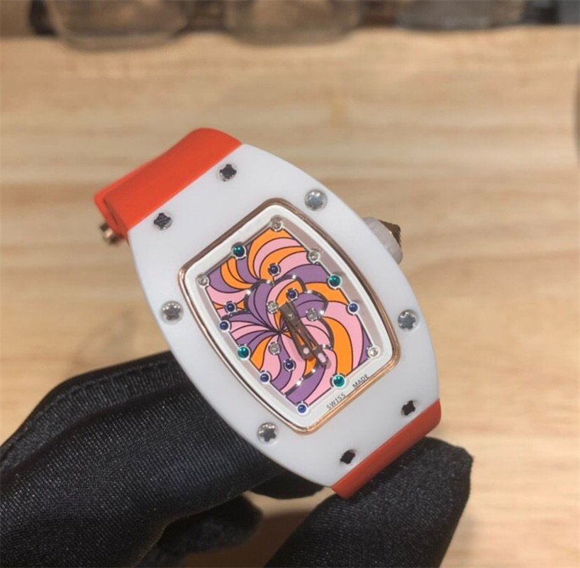 Women's watch cotton candy new ceramic shell two needle automatic mechanism movement curve and color glass high permeability wear-resistant tape 32.2mm, Single row non delivery
Women's watch cotton candy new ceramic shell two needle automatic mechanism movement curve and color glass high permeability wear-resistant tape 32.2mm, Single row non delivery