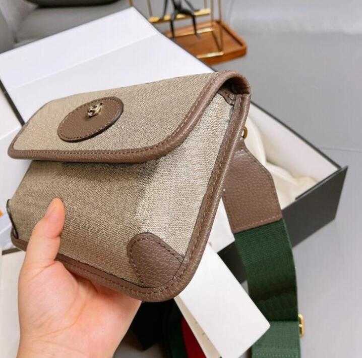 Men top Luxurys Women Designers Bags Bags Neo Vintage Messenger Crossbody Bag Brass hardware Originals Quality Dress Camera with Box, Black
Men top Luxurys Women Designers Bags Bags Neo Vintage Messenger Crossbody Bag Brass hardware Originals Quality Dress Camera with Box, Black
