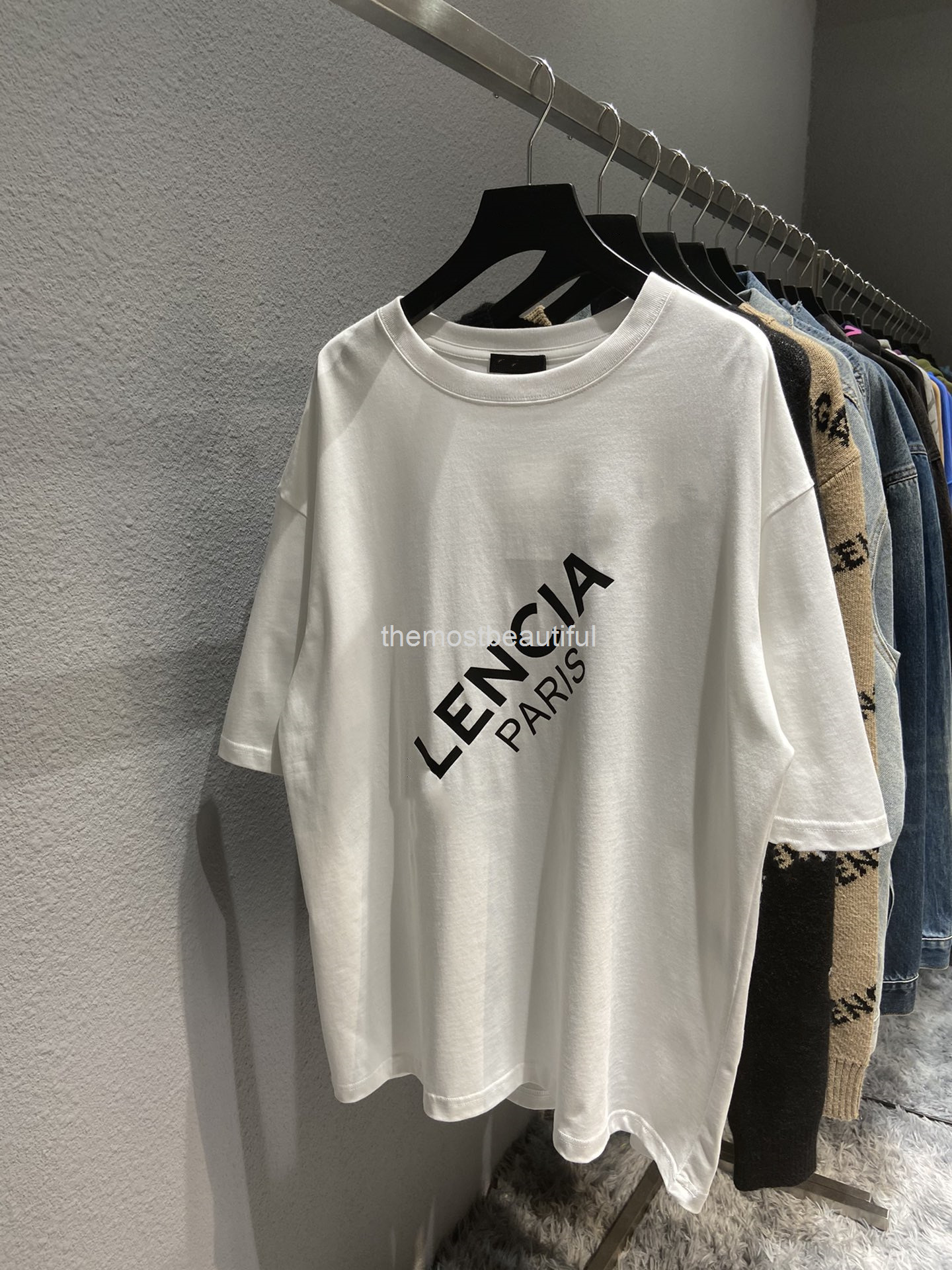 Women's T-Shirt Spring and summer high version b family oblique letter printing Pullover round neck loose versatile men's women's same T-shirt short, 2# packing bag
Women's T-Shirt Spring and summer high version b family oblique letter printing Pullover round neck loose versatile men's women's same T-shirt short, 2# packing bag