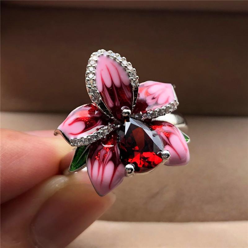 Wedding Rings Cute Female Pink Red Flower Ring Fashion Bridal Engagement Vintage Jewelry Promise Love For Women
Wedding Rings Cute Female Pink Red Flower Ring Fashion Bridal Engagement Vintage Jewelry Promise Love For Women