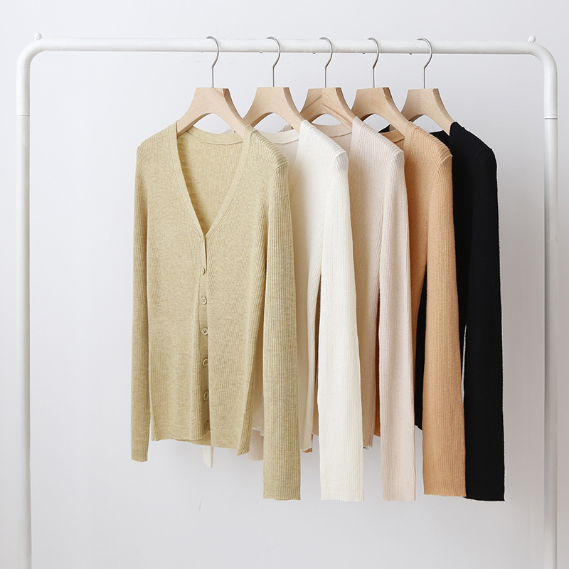 Spring Casual V Neck Wool Blend Knitted Cardigan Women Thin Solid Color Single Breasted Button Fashion Sweater Female 210520, Beige
Spring Casual V Neck Wool Blend Knitted Cardigan Women Thin Solid Color Single Breasted Button Fashion Sweater Female 210520, Beige