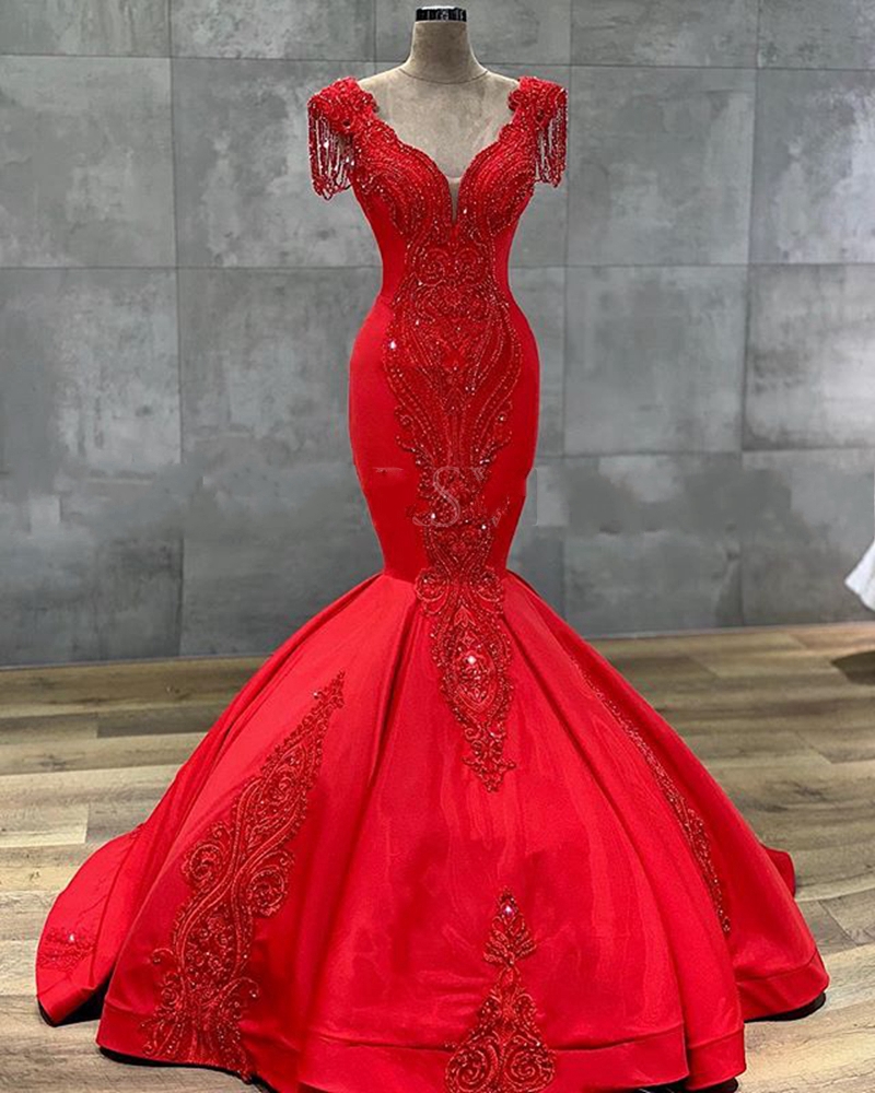 Long Red Prom Dresses 2022 Stunning Mermaid V-neck Crystak Applique Arabic Dubai Women Satin Formal Evening Gowns robe de soiree