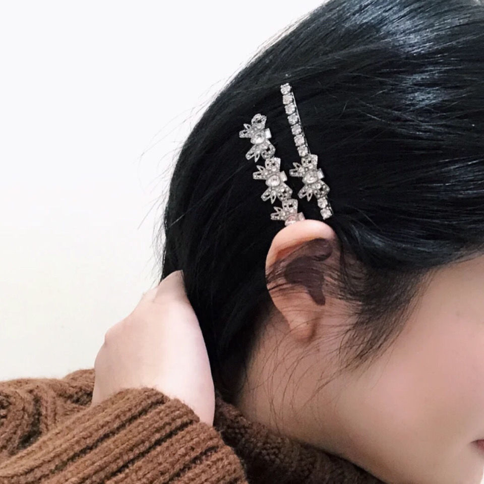 Luxury Hair Clips & Barrettes M three bow diamond hairpin selected counter tb consistent material letter logo, Golden;silver
Luxury Hair Clips & Barrettes M three bow diamond hairpin selected counter tb consistent material letter logo, Golden;silver