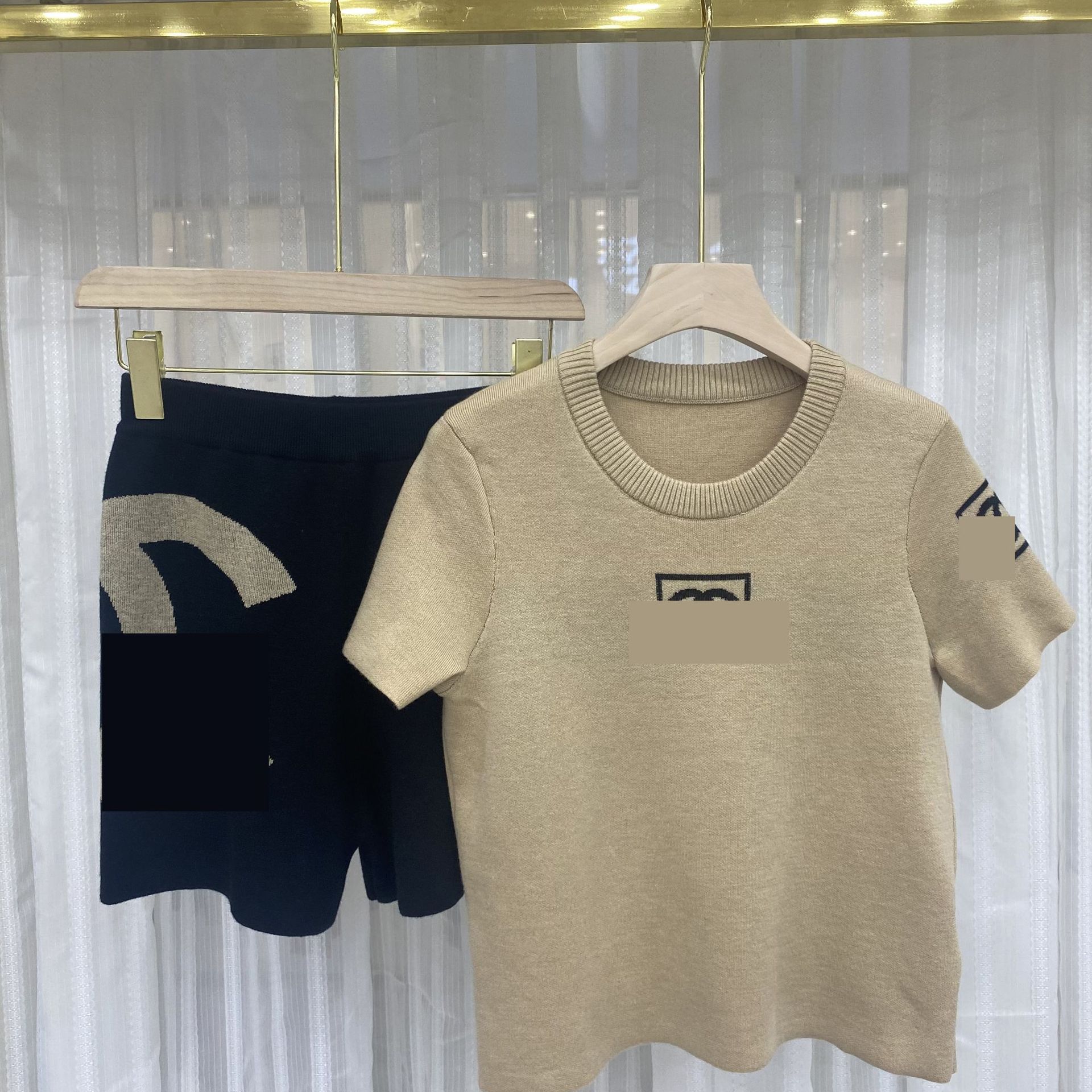 Shipping Free 2021 Autumn Khaki Letter Embroidery Women's Two Pieces Sets Brand Same Style Two Piece Dress DH1771
Shipping Free 2021 Autumn Khaki Letter Embroidery Women's Two Pieces Sets Brand Same Style Two Piece Dress DH1771