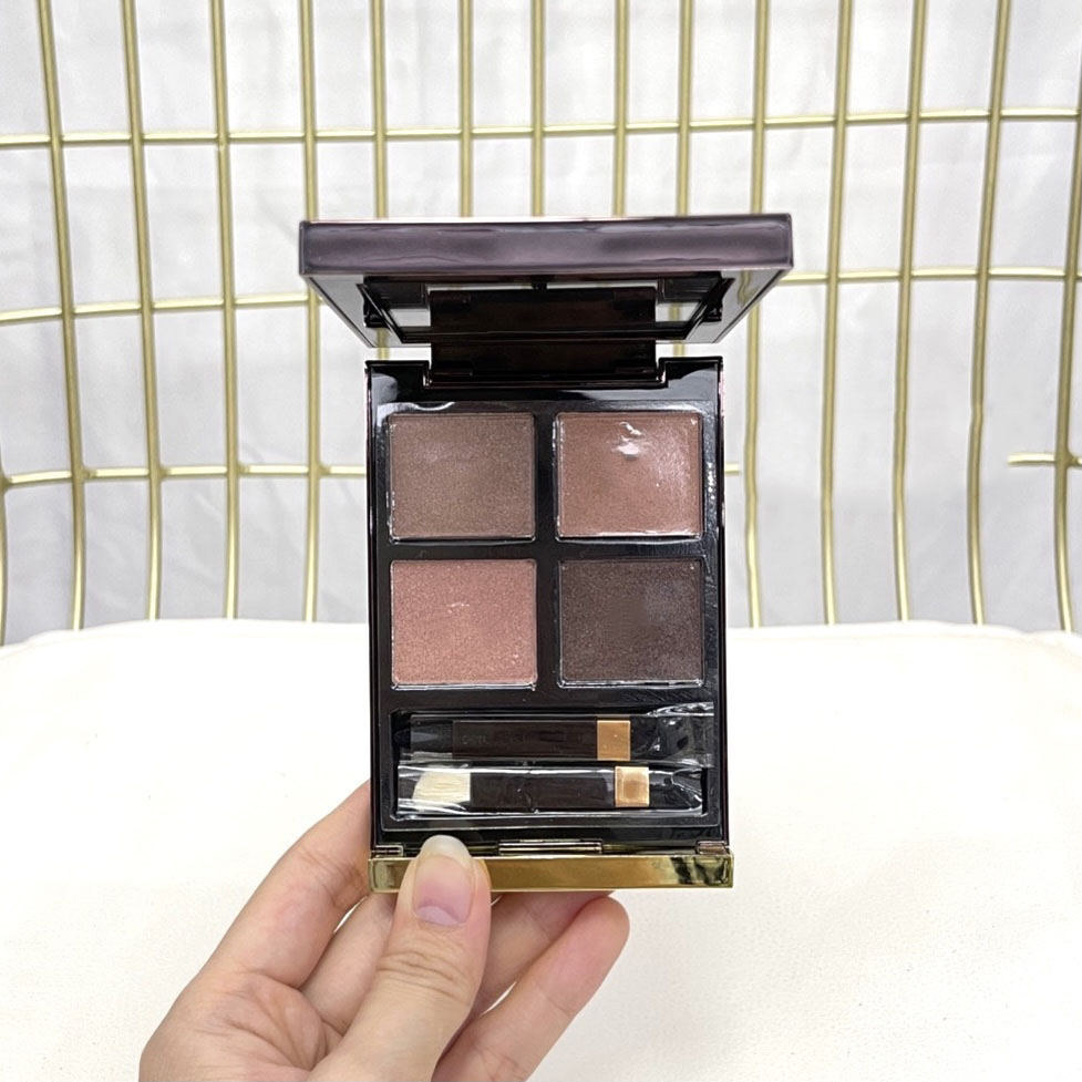 4 Colors DISCO DUST 20# Eyeshadow Palette Long Lasting Multi Reflective Shimmer Matte Glitter Pressed Pearls Eye Shadow Makeup Pallet