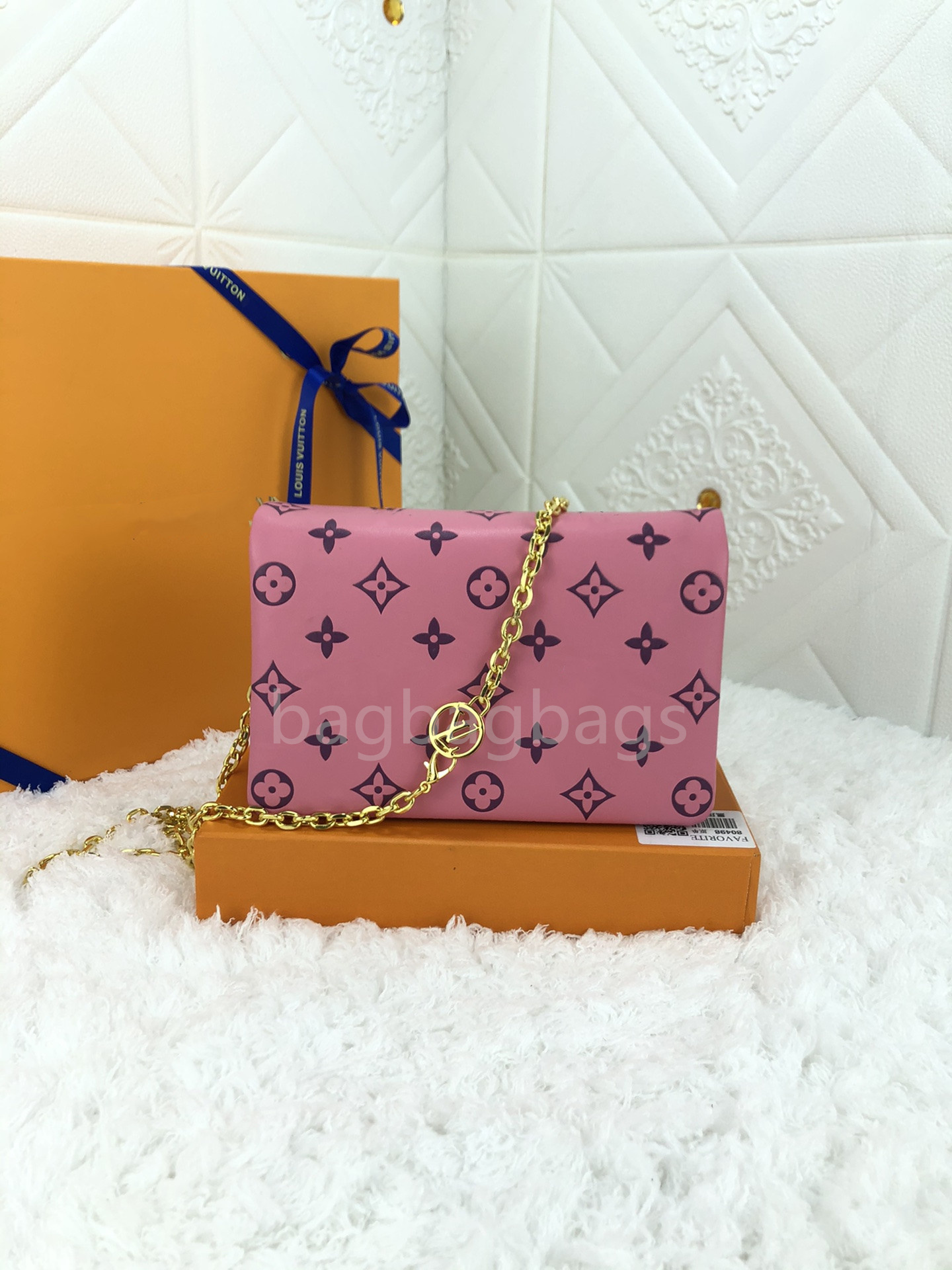 High quality designer bag woman one shoulder messenger handbag chain zipper wallet leather fashion lady
High quality designer bag woman one shoulder messenger handbag chain zipper wallet leather fashion lady