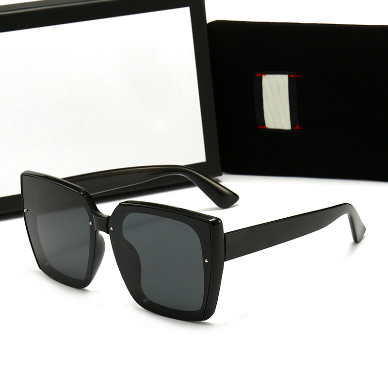 Designer Sunglasses Oversized Square Summer Style for women and men Adumbral Goggle Top Quality UV400 Lens Mixed Color ladies glasses With original box
Designer Sunglasses Oversized Square Summer Style for women and men Adumbral Goggle Top Quality UV400 Lens Mixed Color ladies glasses With original box