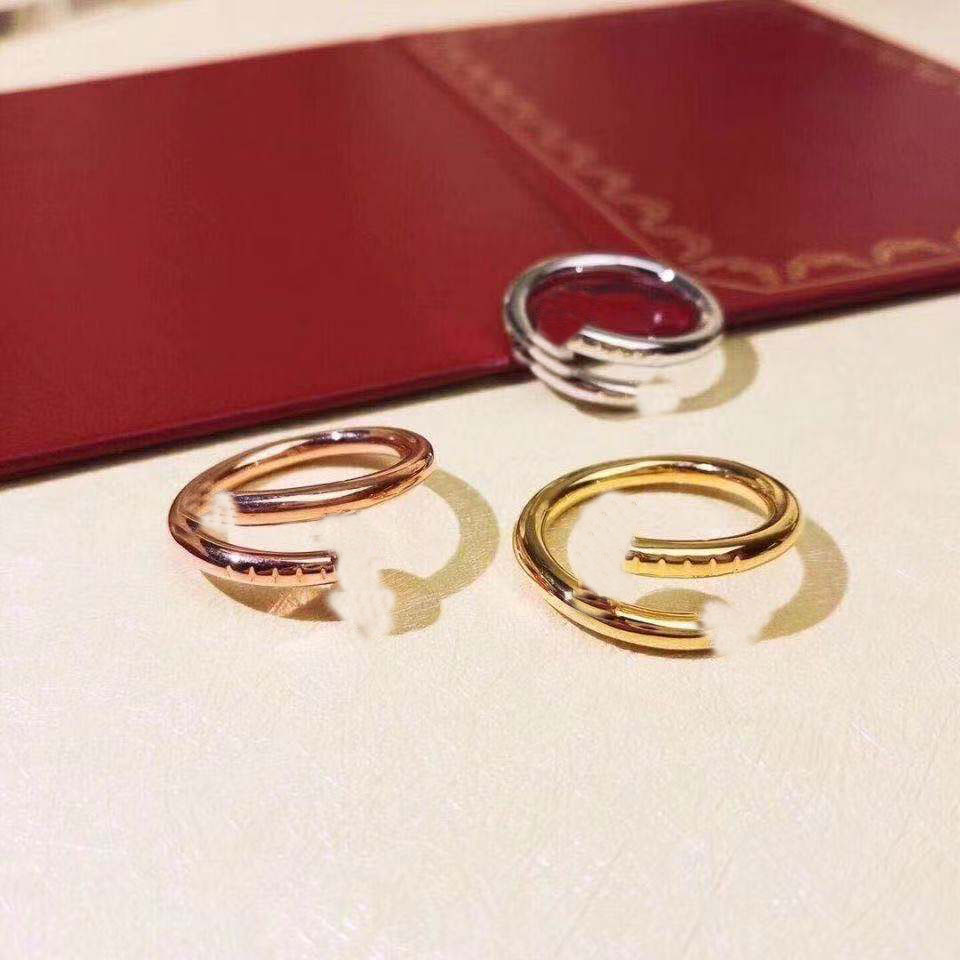 Classic 2021 high quality luxury nail ring with diamonds at the head and tail charm love original packaging gift box
Classic 2021 high quality luxury nail ring with diamonds at the head and tail charm love original packaging gift box