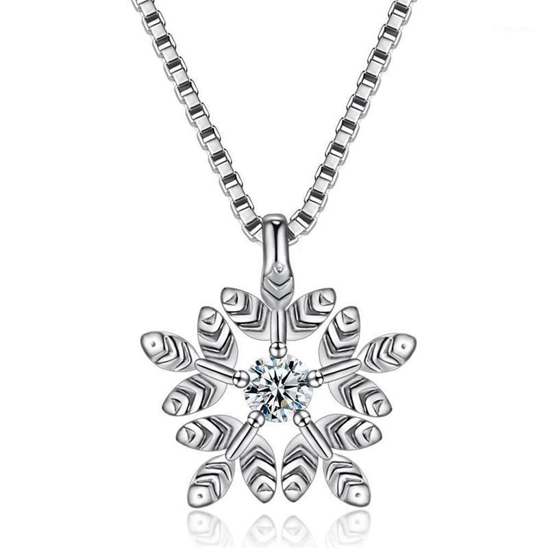 Pendant Necklaces Romantic Simple Snowflake Necklace Charming Women's Wedding Party Chain Gifts For Fashion Christmas Jewellery, Silver
Pendant Necklaces Romantic Simple Snowflake Necklace Charming Women's Wedding Party Chain Gifts For Fashion Christmas Jewellery, Silver