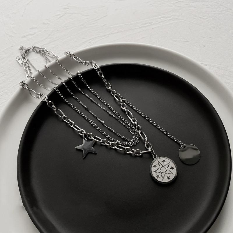Chokers Origin Summer Fashion Double Layer Circle Geometric Star Pendant Necklace For Women Asymmetric Stainless Steel Jewelry
Chokers Origin Summer Fashion Double Layer Circle Geometric Star Pendant Necklace For Women Asymmetric Stainless Steel Jewelry