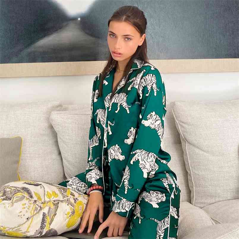 

HiLoc Animal Print Pajama Feminino Summer Nightwear Trouser Suits Satin Set Woman 2 Pieces Long Sleeve Sleep Tops Nightie 210831