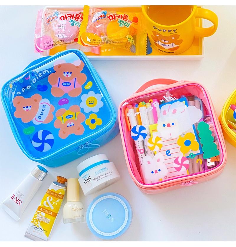 Bear Square Cosmetic Case Girls Transperant Wash Bag Large Capacity Makeup Pouch Women Portable Travel Toiletry Storage Bags & Cases
Bear Square Cosmetic Case Girls Transperant Wash Bag Large Capacity Makeup Pouch Women Portable Travel Toiletry Storage Bags & Cases