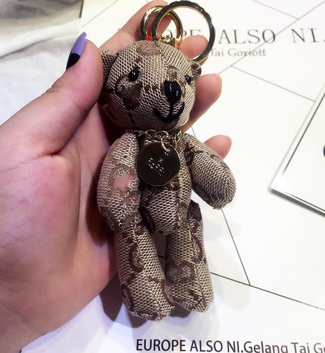 Creative Cute Cartoon Bear Key Chain Lovers Letters Car Keychains Handmade Leather Keyring Men Women Couples Bag Pendant Accessori
Creative Cute Cartoon Bear Key Chain Lovers Letters Car Keychains Handmade Leather Keyring Men Women Couples Bag Pendant Accessori