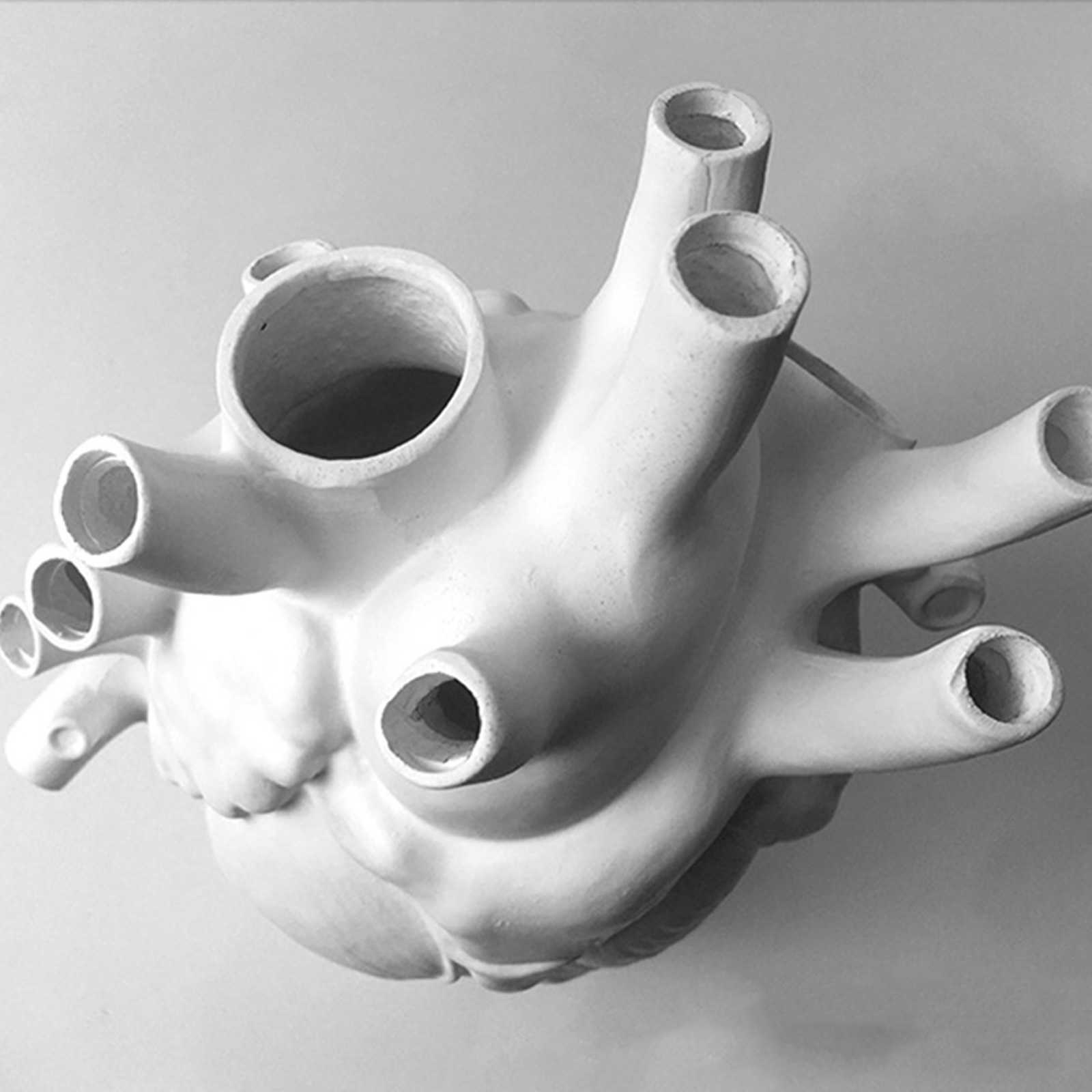 Anatomical Heart Shape Flower Vase Resin Ornaments Sculpture Desktop Plant For Home Decor
