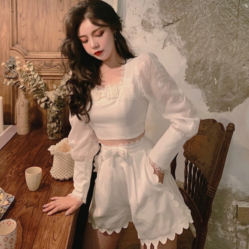 2 Piece Set Women Square Collar With Lace Puff Sleeve Short Tops + High Waist Bow Shorts Sweet Fashion Suits 210519