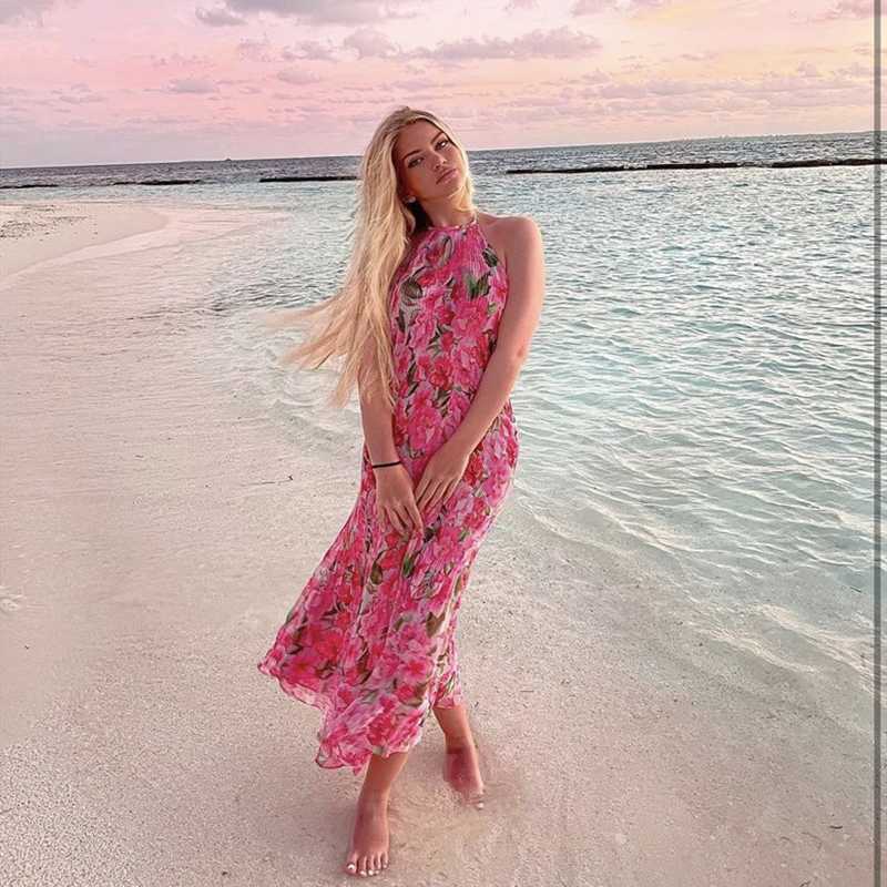 Sweet Woman Pink Halter Print Long Dress Summer Ladies Backless Beach Dresses Female Stretchy Flower Neck-mounted Dress 210630