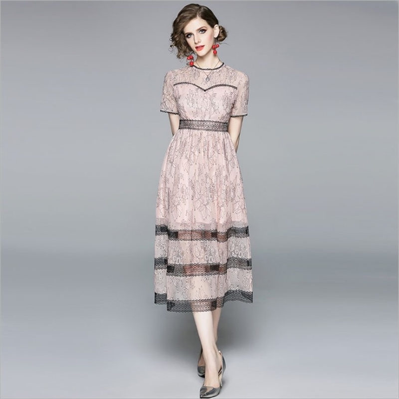 Fashion Runway Summer Dress Women Short Sleeve Lace Patchwork Vintage Female Vacation Midi Dresses Vestidos 210520, Photo color
Fashion Runway Summer Dress Women Short Sleeve Lace Patchwork Vintage Female Vacation Midi Dresses Vestidos 210520, Photo color