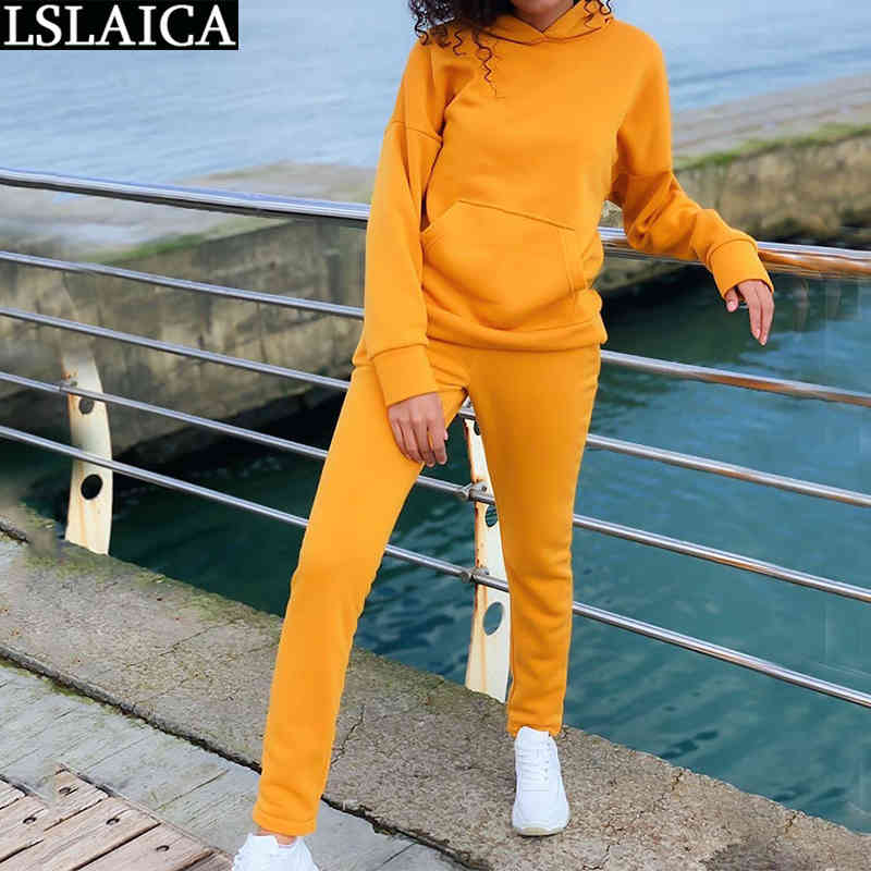 Casual Tracksuit Women Two Piece Set Hooded Long Sleeve Pocket Tops Full Length Pants Autumn Solid Sportswear Clothing 210520, Green
Casual Tracksuit Women Two Piece Set Hooded Long Sleeve Pocket Tops Full Length Pants Autumn Solid Sportswear Clothing 210520, Green