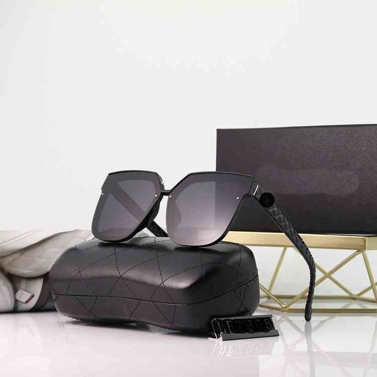 Fashion Big Frame Sunglass New Trendy Style Square Frame Oval Lens Sun Glass Digned channel sunglass
Fashion Big Frame Sunglass New Trendy Style Square Frame Oval Lens Sun Glass Digned channel sunglass