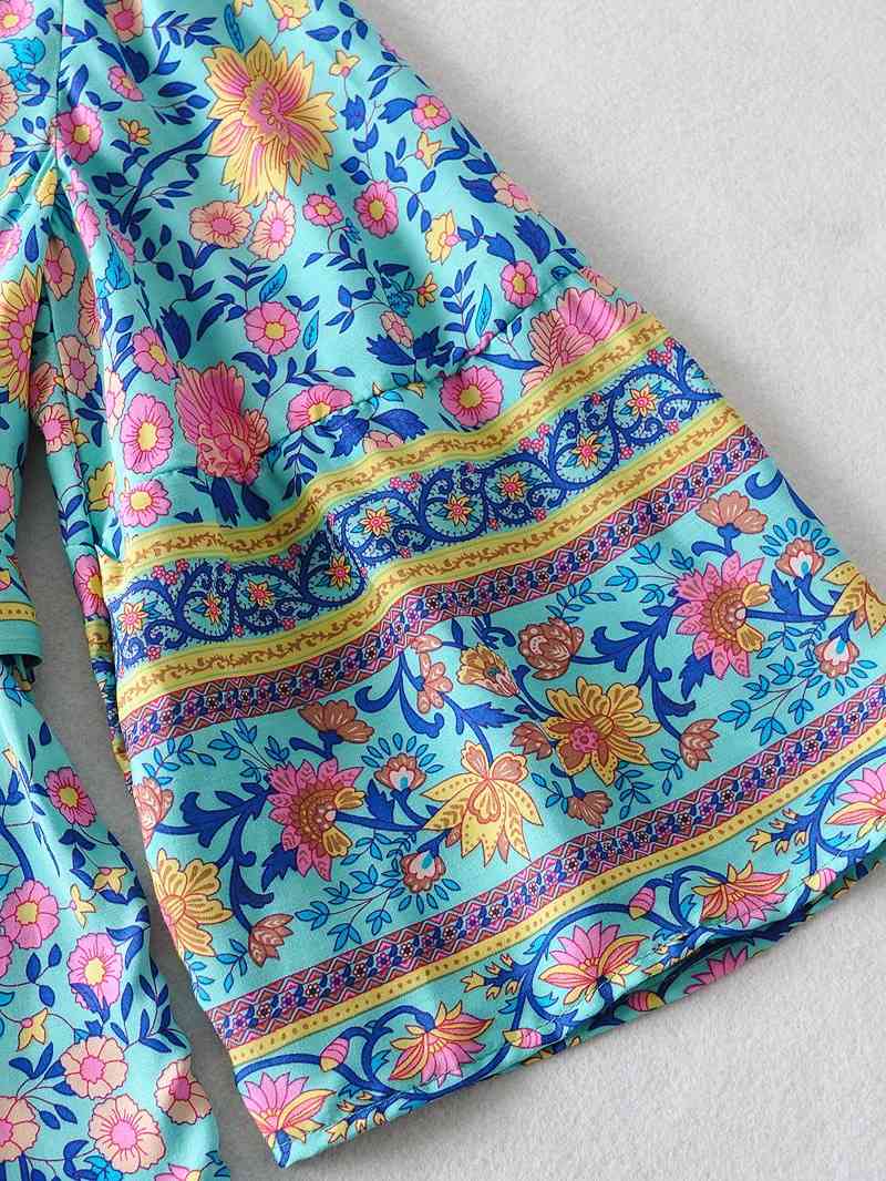 Bohemia Cross V neck Floral print Flare Sleeve Rompers Women Loose Tie Bow Sashes Short Jumpsuits BOHO Bodysuits Holiday 210429