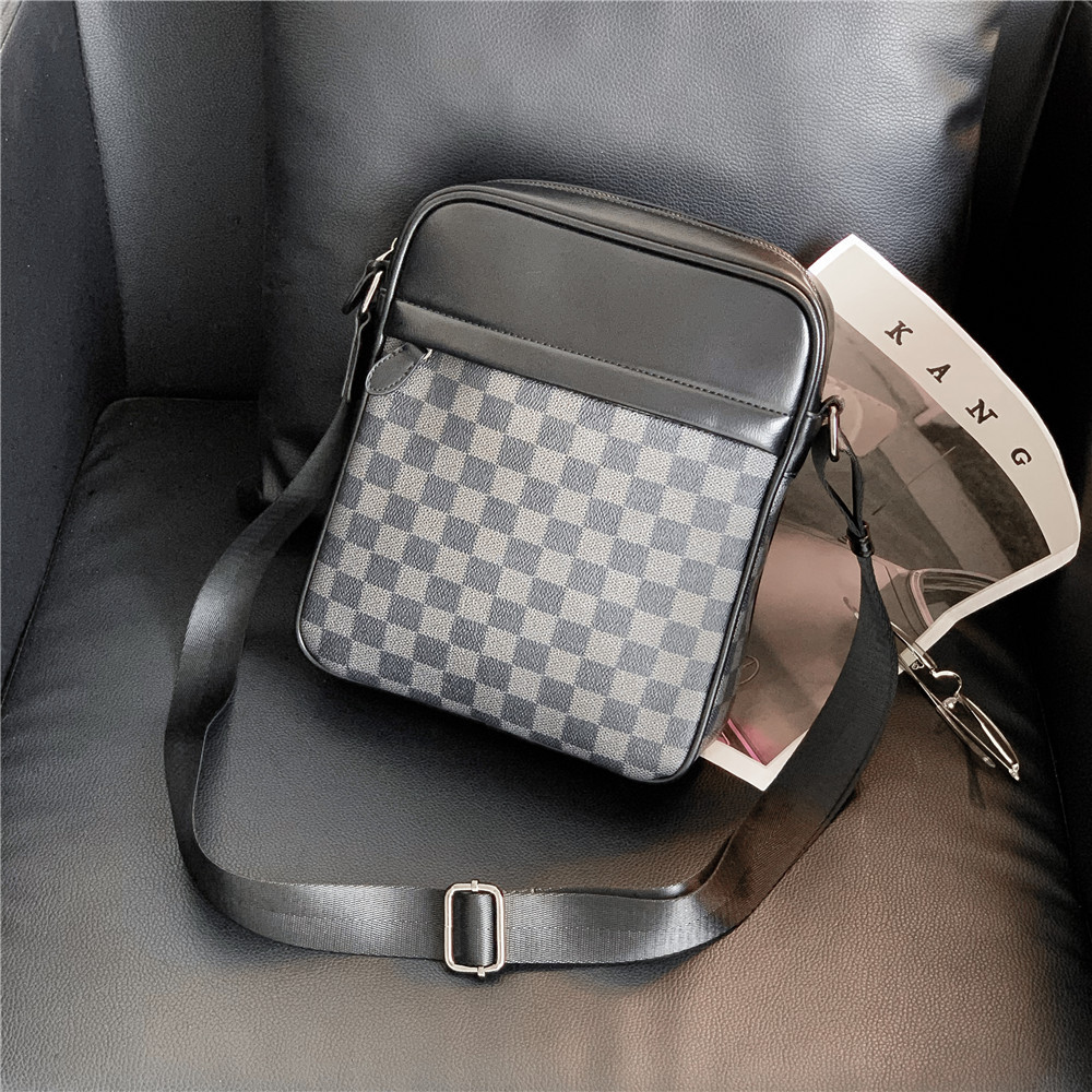 Women Designers Luxury Waist Bags Cross Body Newest Handbag Famous Bumbag Men Fashion Shoulder Bag Brown Bum Fanny Pack, With logo 
Women Designers Luxury Waist Bags Cross Body Newest Handbag Famous Bumbag Men Fashion Shoulder Bag Brown Bum Fanny Pack, With logo