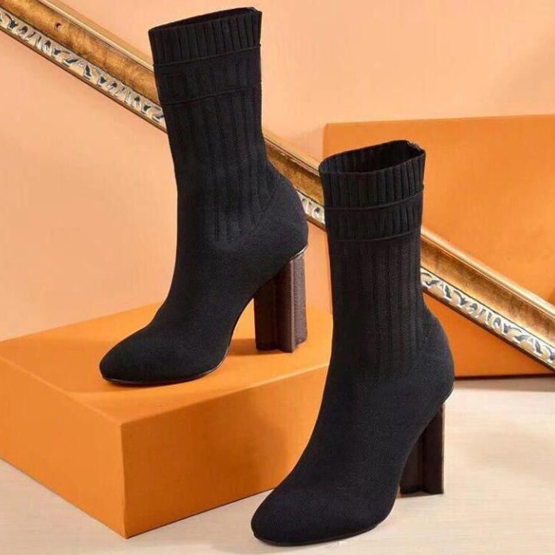 High heel boots sexy woman shoes in autumn and winter Knitted elastic boots Thick heel socks boots lady Letter high heels Large size 35-42, Black
High heel boots sexy woman shoes in autumn and winter Knitted elastic boots Thick heel socks boots lady Letter high heels Large size 35-42, Black