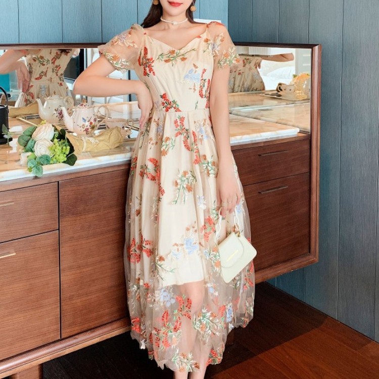 Runway Desinger Women Party Long Dress Elegant Sweet Floral Embroidery Mesh V Neck Retro Midi Vestidos 210519