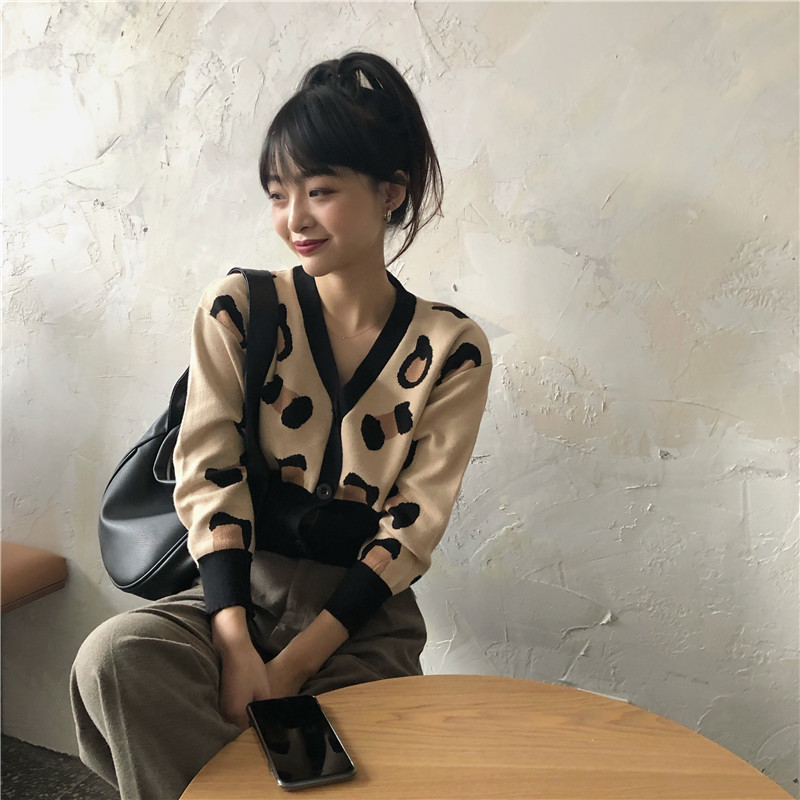 Nomikuma Korean Leopard Patchwork Short Sweater Coat Autumn Long Sleeve V-neck Knitted Cardigan Causal Women Knitwear 6C977 210427