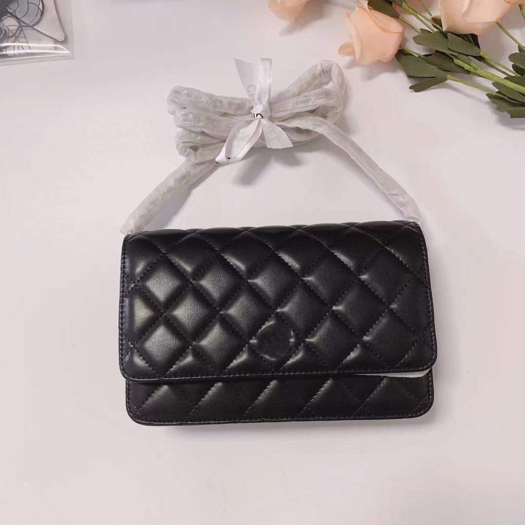 CC bag High-quality handbags, luxurious ladies messenger bags, classic design styles, plaid fashionable leather shoulder bagss, For shipping
CC bag High-quality handbags, luxurious ladies messenger bags, classic design styles, plaid fashionable leather shoulder bagss, For shipping