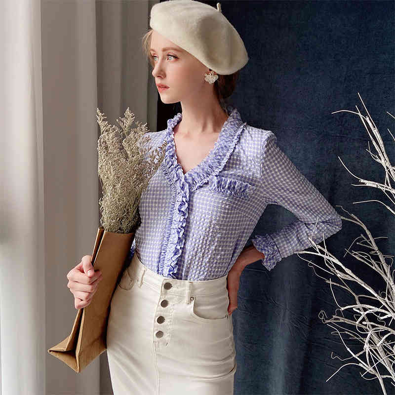 Dabuwawa Sweet Plaid Ruched Women Blouse V-Neck Long Sleeves Ruffle Top Elegant Casual High Street Shirt Office Lady DO1AST051 210520