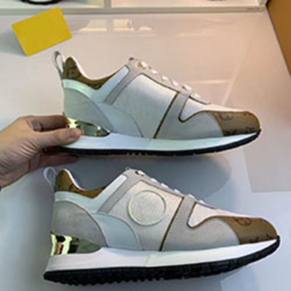 2021Luxury casual shoes Women Designer sneakers men genuine leather fashion Mixed color 35-45mk02
2021Luxury casual shoes Women Designer sneakers men genuine leather fashion Mixed color 35-45mk02