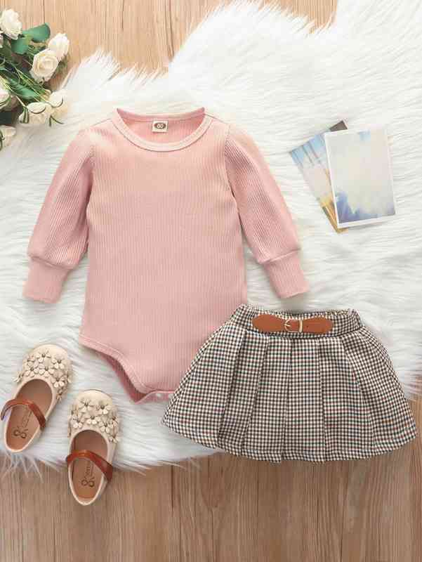 Baby Puff Sleeve Bodysuit & Houndstooth Print Buckle Pleated Skirt SHE