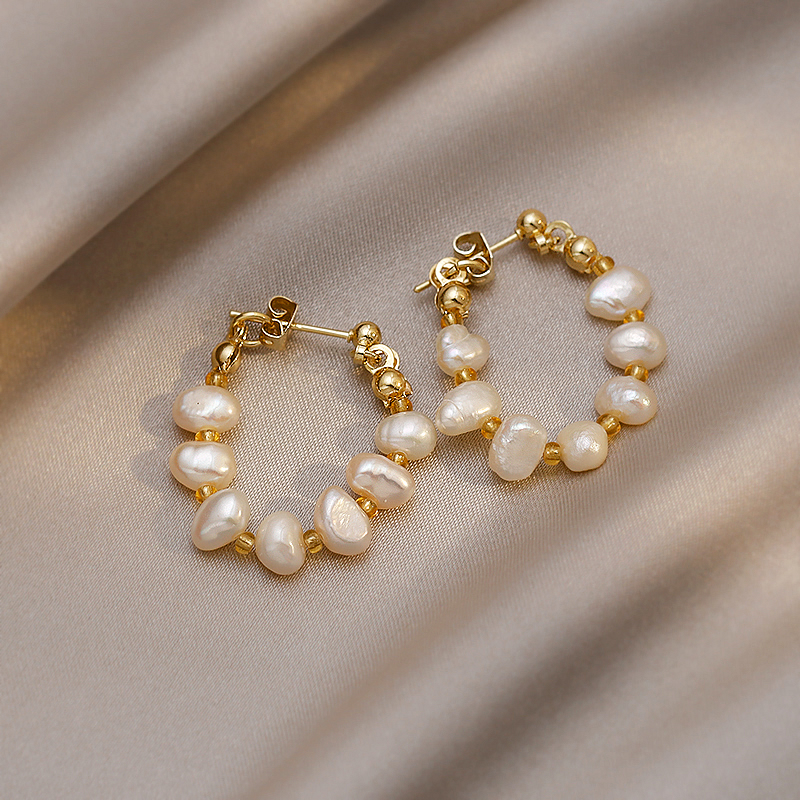 New Trendy Irregular Imitation Pearls Beads Ear Ring Charm Lady High-end Light Luxury Earrings Jewelry Unusual Gifts For Women
New Trendy Irregular Imitation Pearls Beads Ear Ring Charm Lady High-end Light Luxury Earrings Jewelry Unusual Gifts For Women